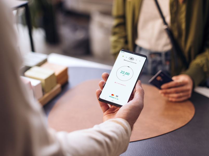 softpos-aplikacija-lansirana-na-hrvatsko-trziste,-pametni-telefon-pretvara-u-pos-uredjaj