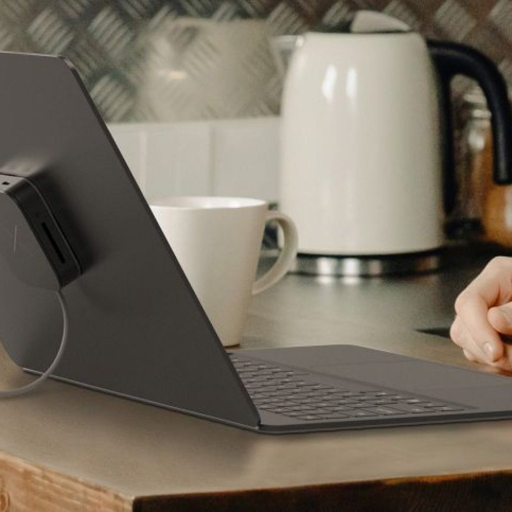 craob-x-je-prijenosno-racunalo-bez-prikljucaka