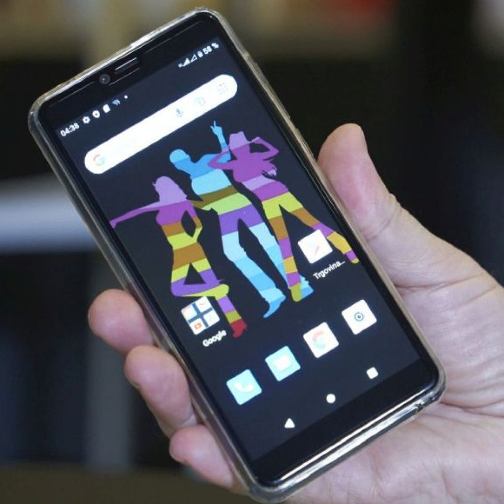 meanit-x3-recenzija:-telefon-za-manje-od-700kn!