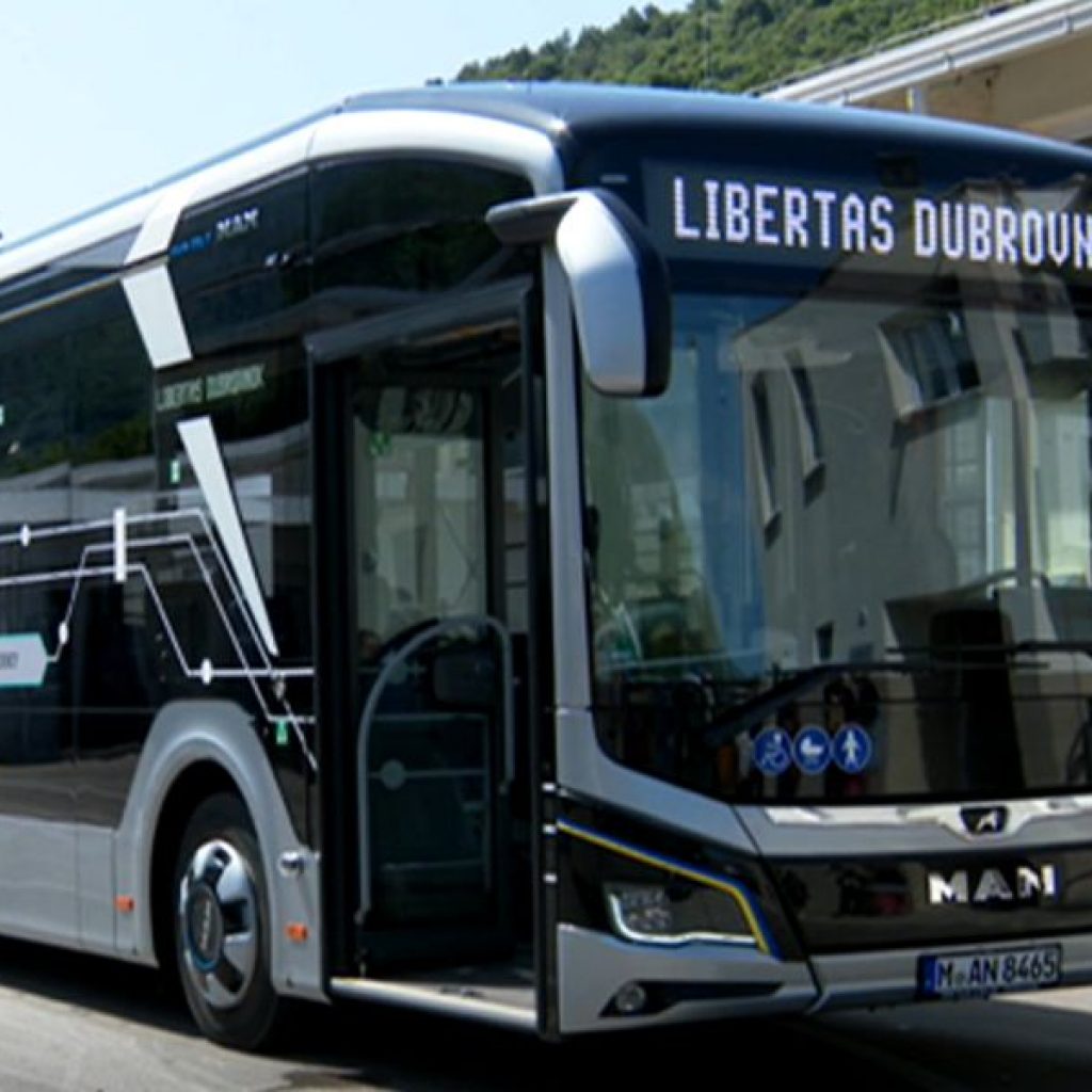 elektricni-autobus-na-probnoj-voznji-dubrovackim-ulicama