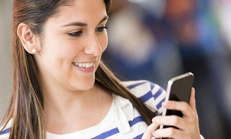 sunce-opasno-za-baterije:-kako-spasiti-pametni-telefon-od-ljetnih-vrucina?