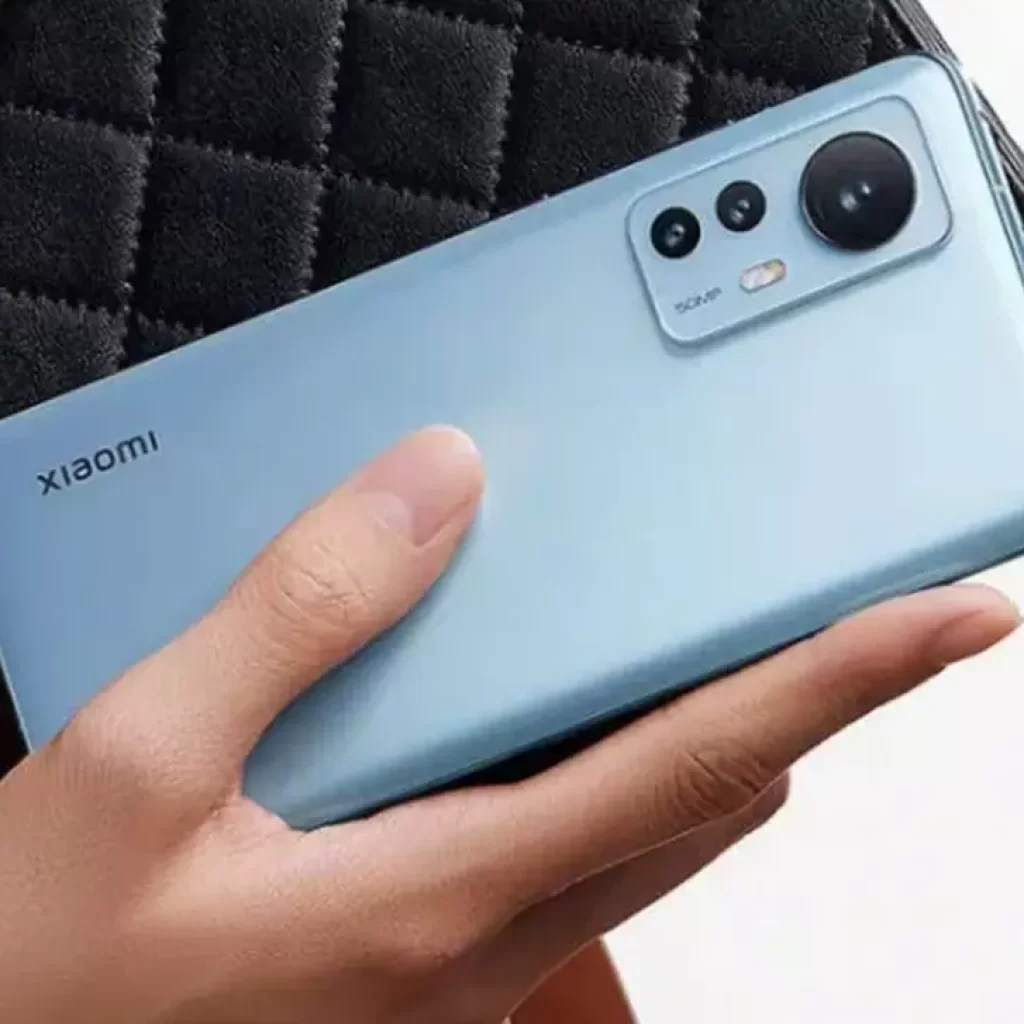 predstavljen-je-xiaomi-12-lite