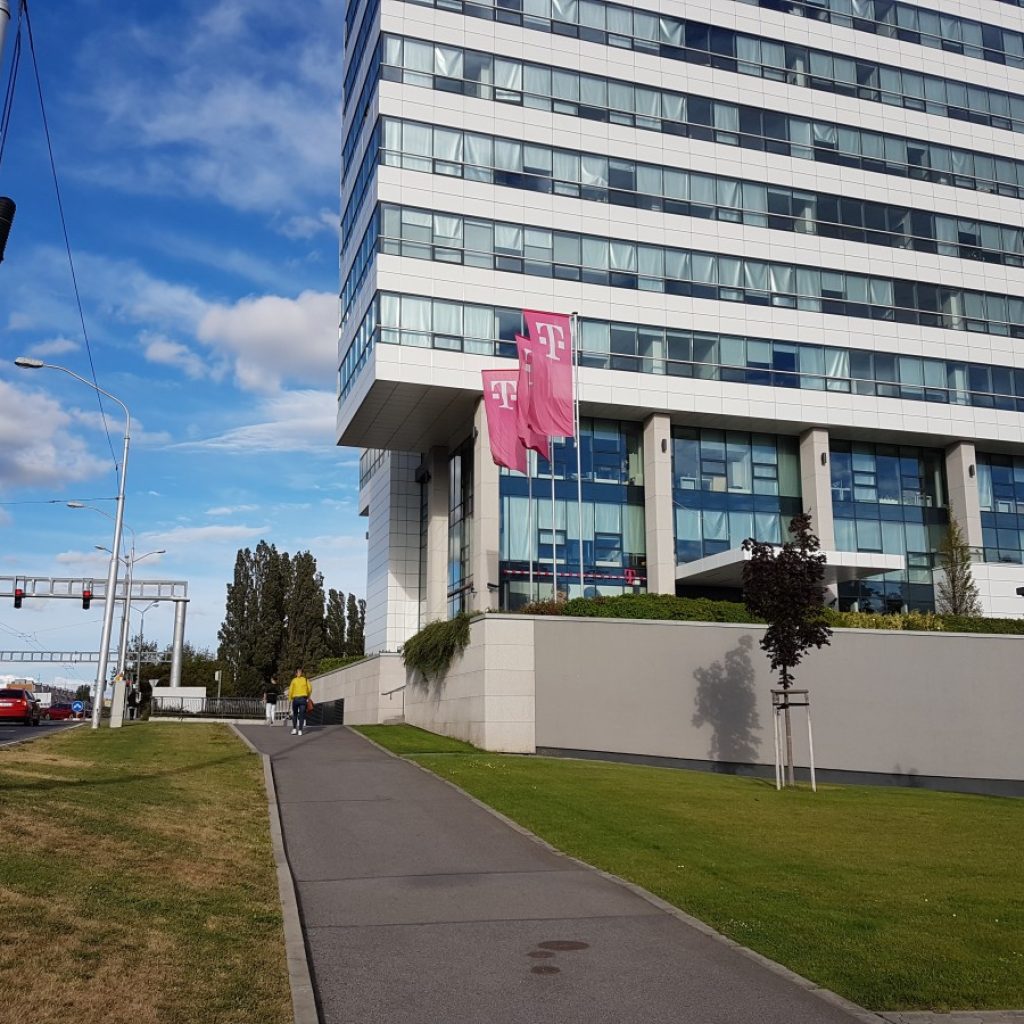 slovacki-telekom-obnavlja-ugovor-sa-intelsatom