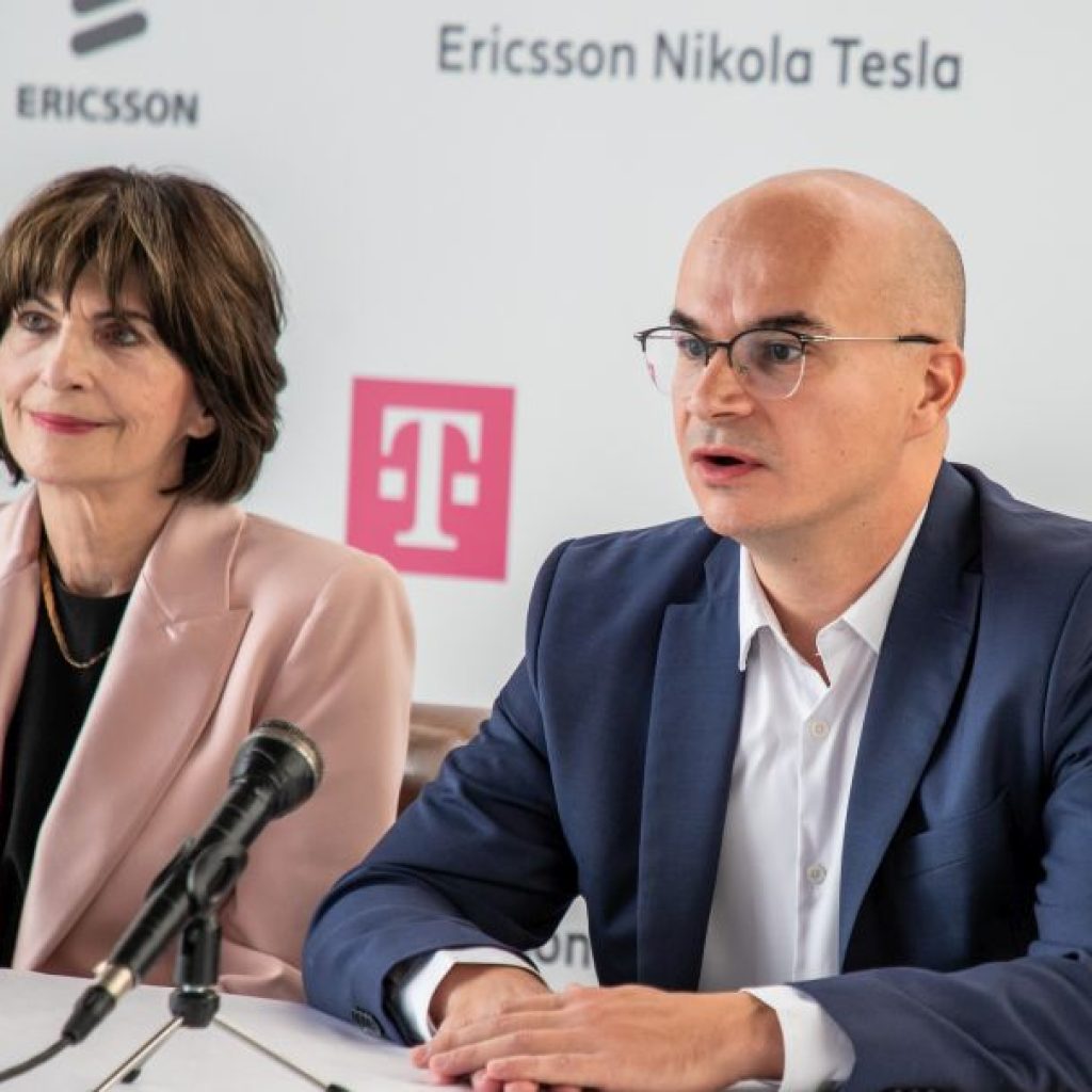 crnogorski-telekom-i-ericsson-tesla-potpisali-ugovor-vrijedan-12,5-mil.-eura