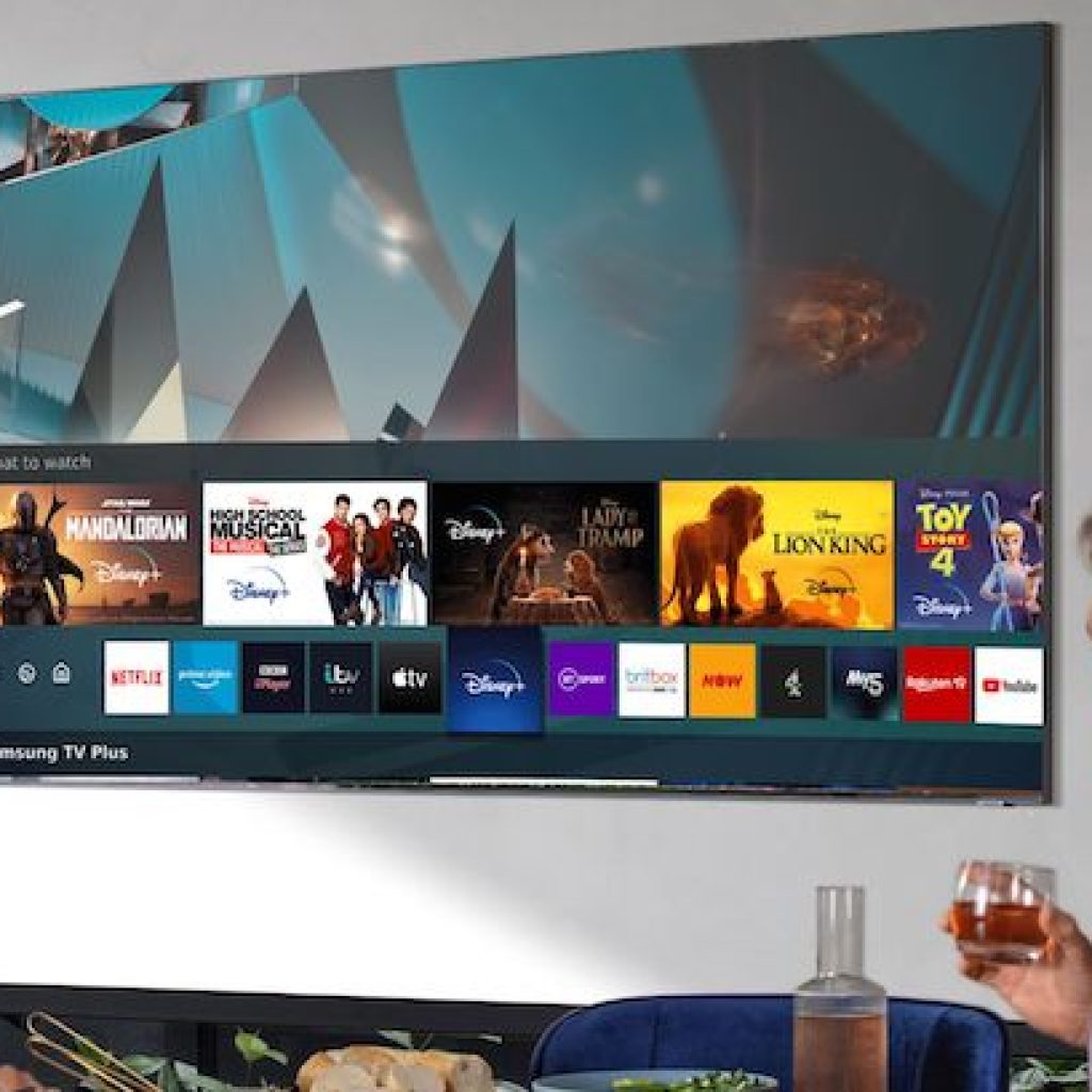 zavjesa-gore-za-cineverse-na-smart-tv-u