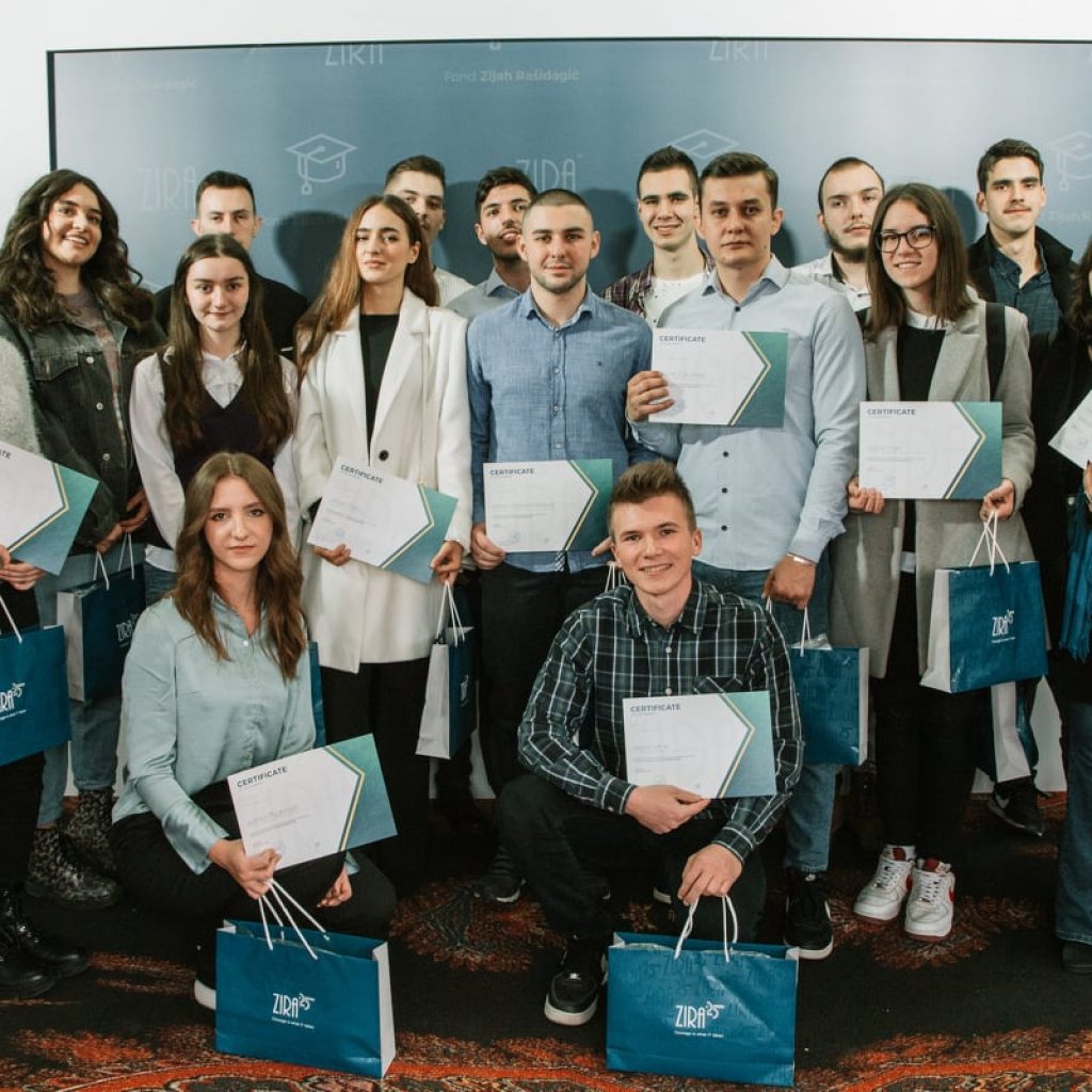 kompanija-zira-stipendira-20-studenata-putem-fonda-zijah-rasidagic