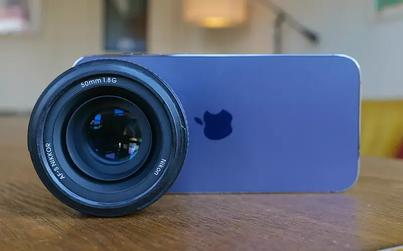 desetljece-kasnije,-vas-telefon-jos-uvijek-ne-moze-zamijeniti-profesionalnu-kameru!-zasto?