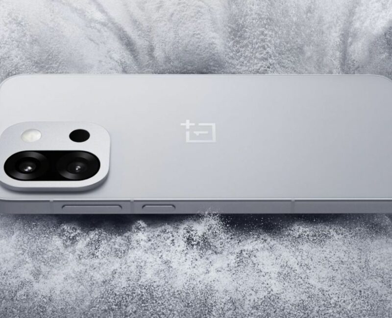 OnePlus 15T- kompaktno kućište i baterija od 7,500mAh