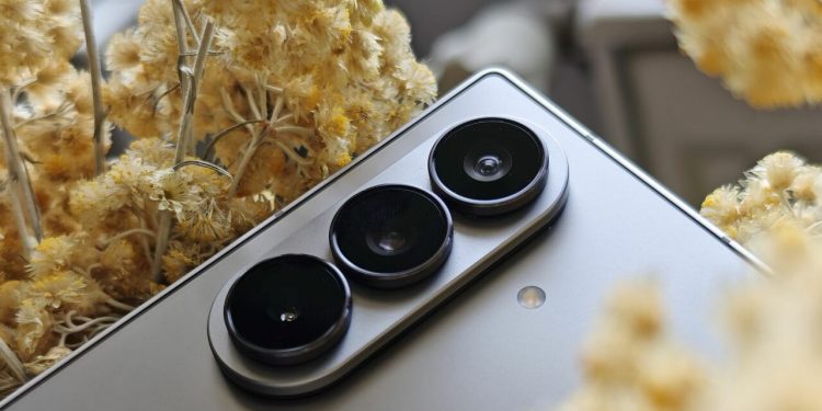 Samsung Galaxy Z Fold 7 recenzija