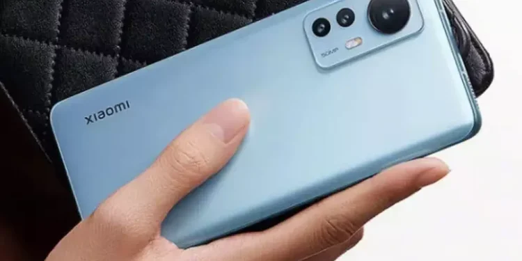 predstavljen-je-xiaomi-12-lite